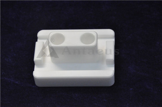 High Temperature Resistant Advanced Al2O3 Ceramic Products ISO14001 Approved