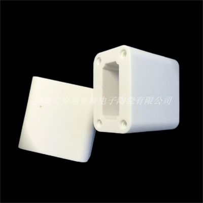 Cincin Keramik Alumina yang Dipoles dengan Tegangan Tembus 20 KV/mm, Kekerasan Rohs ≥85, dan Konstanta Dielektrik 9-9.7 / 1MHz.25℃
